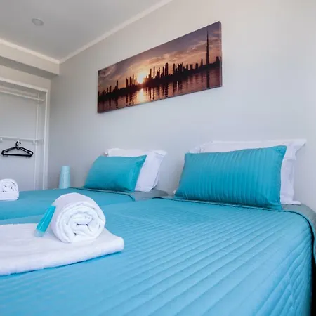 Atlantic ホステル *