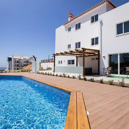 Atlantic Albergue *
