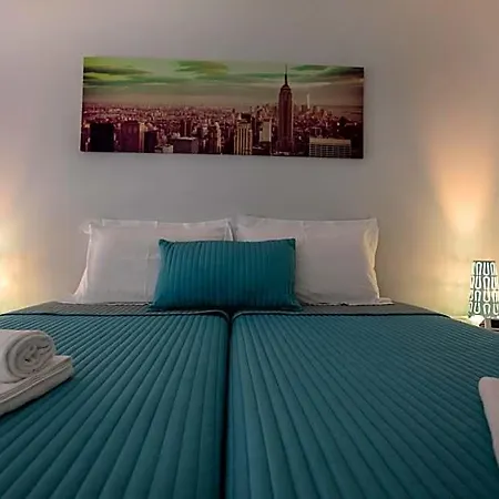 Atlantic Hostel *