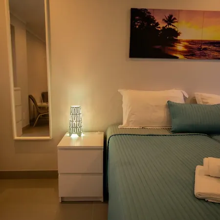 Atlantic Hostel *