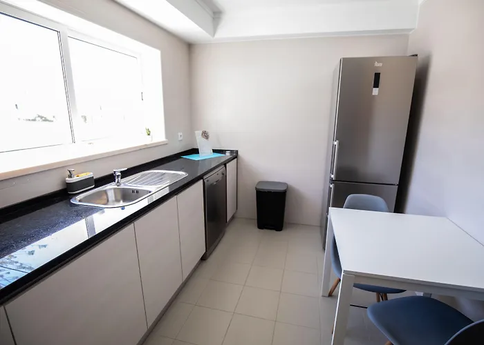 بيت شباب Atlantic