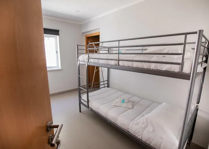 بيت شباب Atlantic *